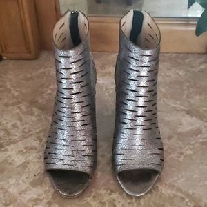 Steve Madden silver metallic sandals